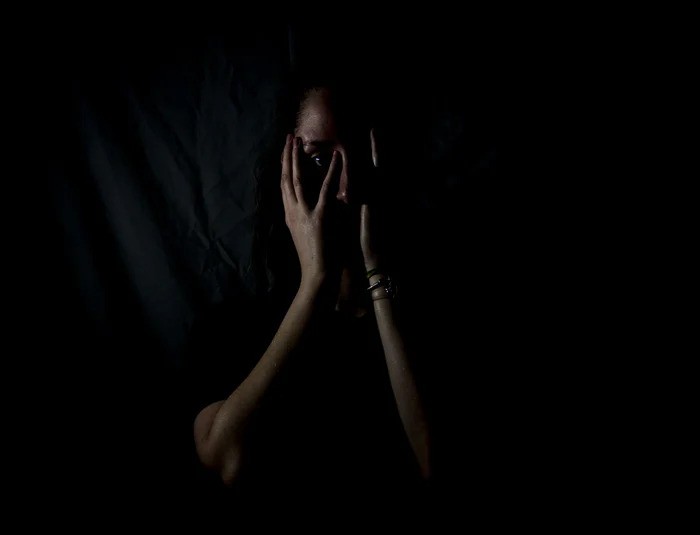 image illustrant une femme victime de violences sexuelles